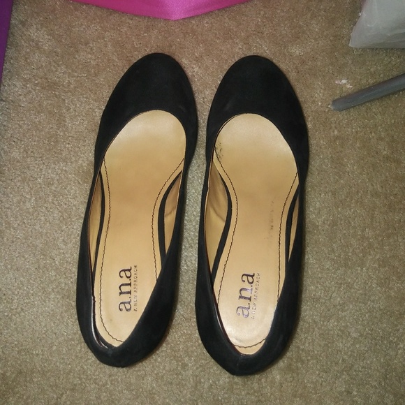 Ana Black Low Platform Wedges - Picture 4 of 8